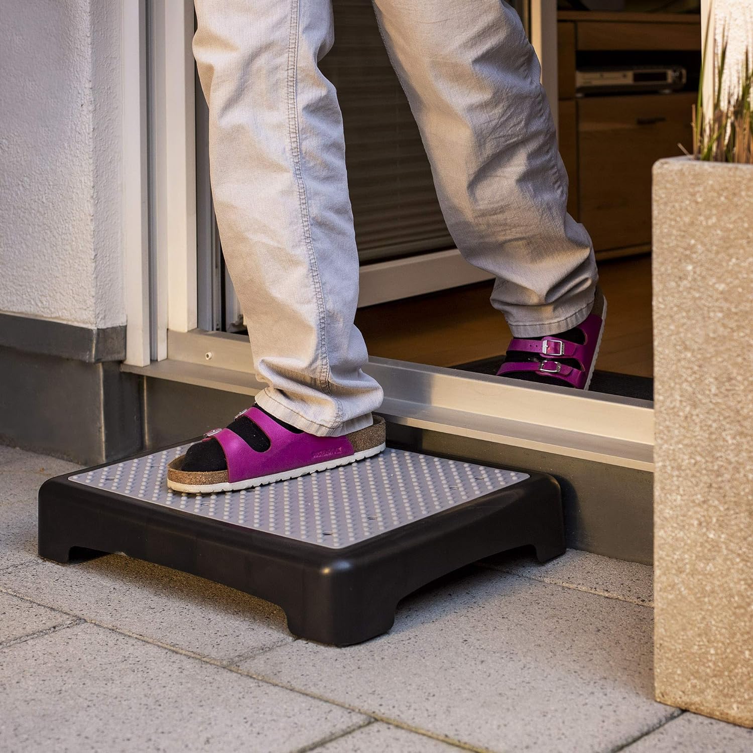 UPP Trittstufe Indoor & Outdoor - doppelte Anti-Rutsch Sicherung