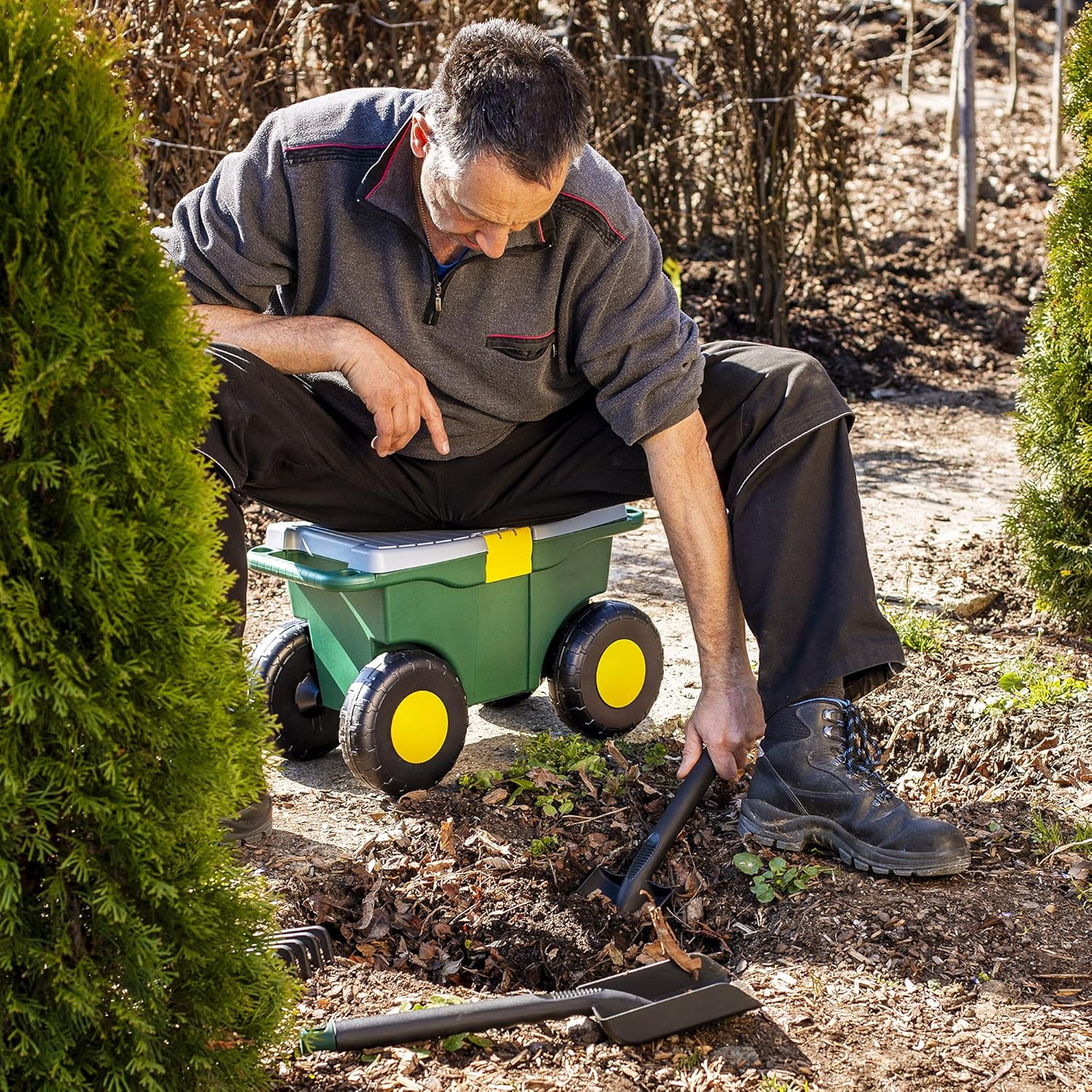 UPP Garten Roll-Sitzbox mit Staufach, ideal auch als outdoor Werkzeugwagen